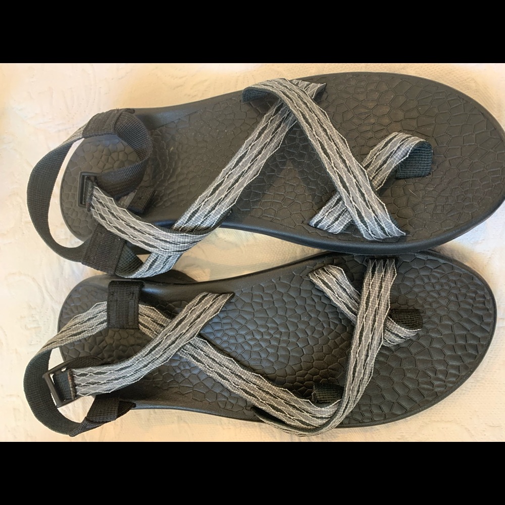NIB Men’s Chaco sandals